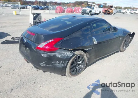 2017 Nissan 370Z Touring z USA, uszkodzony, nr VIN JN1AZ4EHXHM954956